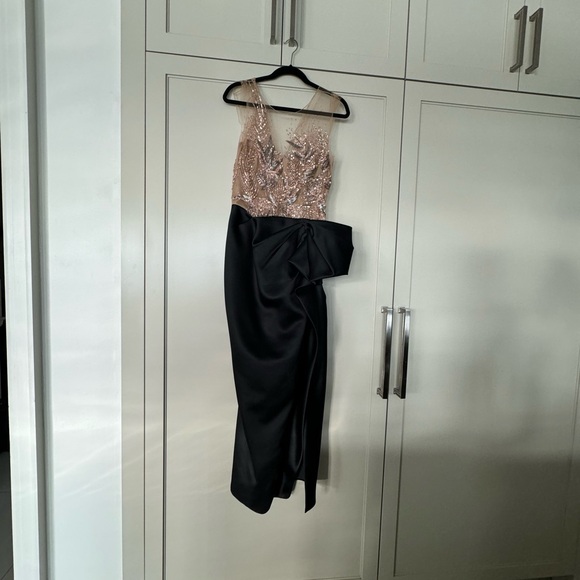 Marchesa beaded embellished illusion satin dress with front slit - Picture 4 of 16